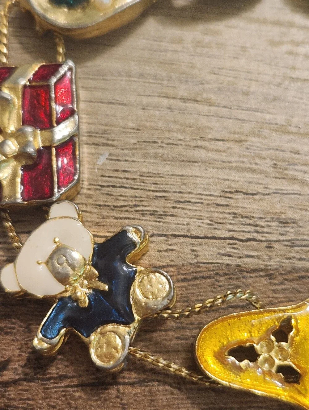 Festive Vintage Multi-Color Holiday Charm Bracelet With Earrings